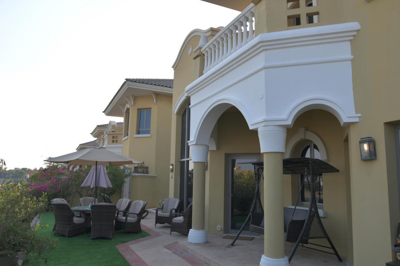 Chic 4Br Villa With Assistant Room And Private Pool On Palm Jumeirah By Deluxe Holiday Homes Ντουμπάι Εξωτερικό φωτογραφία