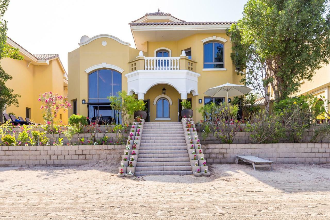 Chic 4Br Villa With Assistant Room And Private Pool On Palm Jumeirah By Deluxe Holiday Homes Ντουμπάι Εξωτερικό φωτογραφία